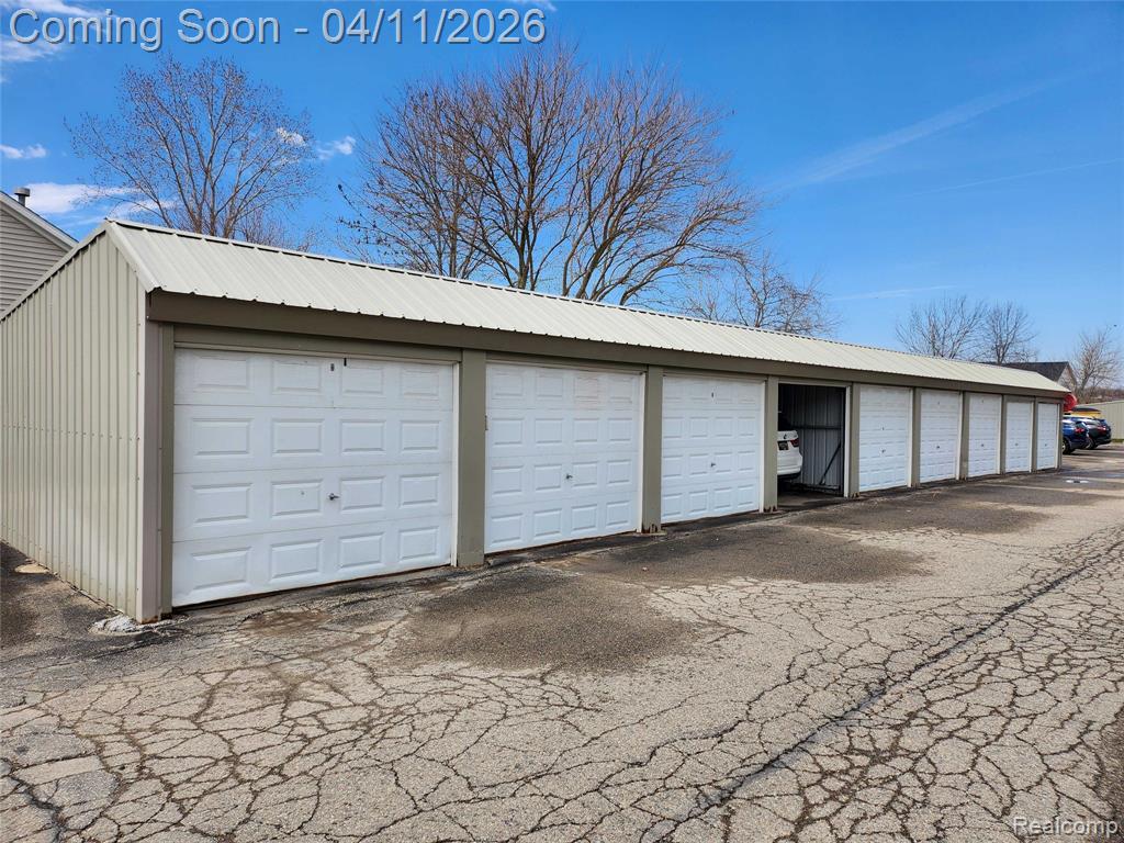 50642 Woodbury Drive, New Baltimore, MI 48047 — Photo 23