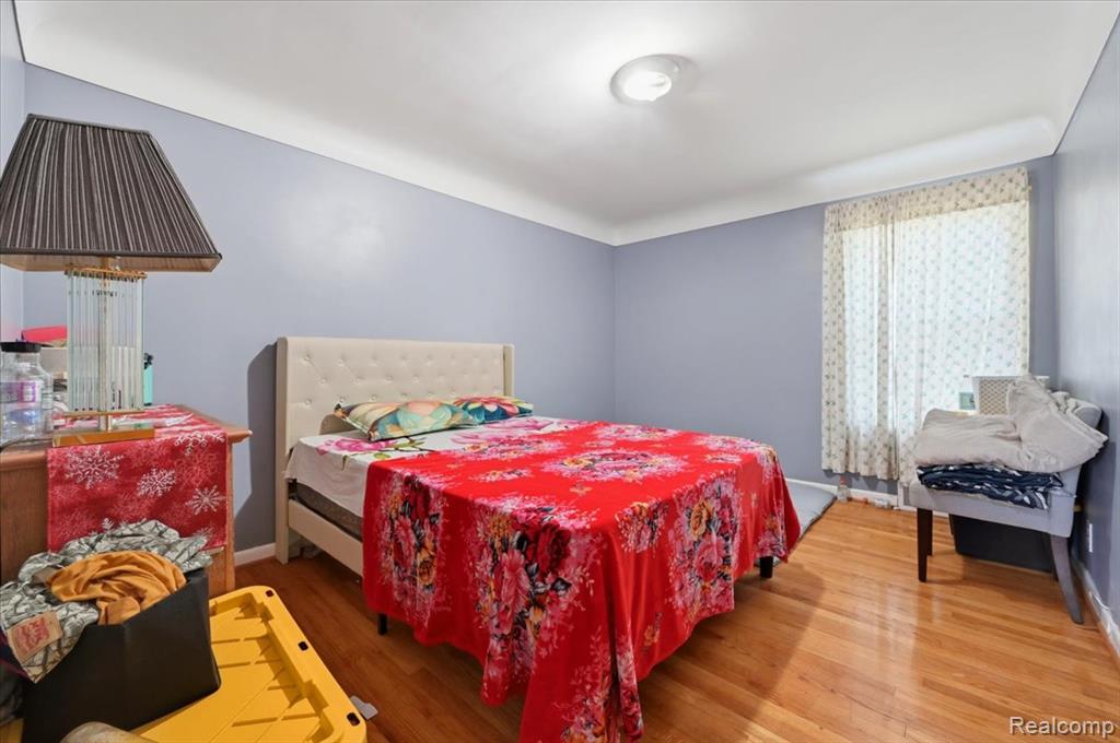 8565 POTOMAC Street, Center Line, MI 48015 — Photo 14