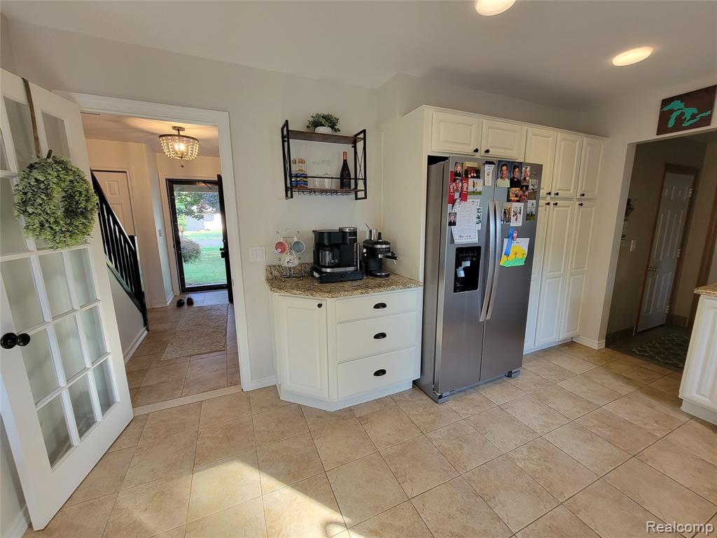 9658 Blauvelt Drive, Grosse Ile, MI 48138 — Photo 9