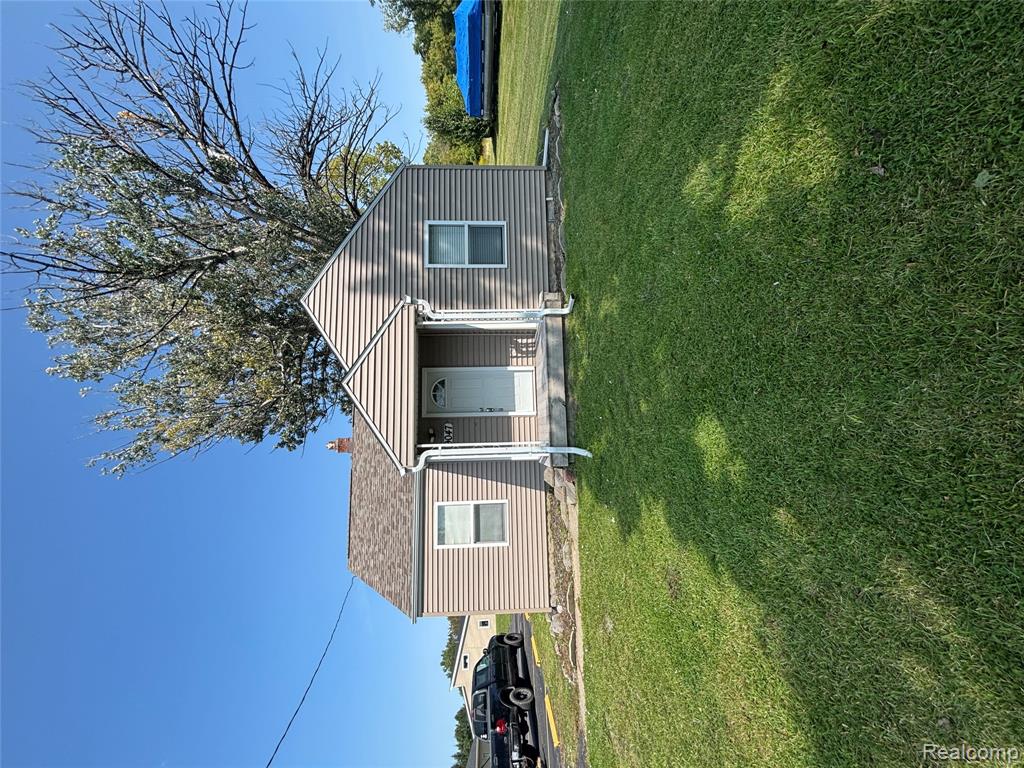 9047 Davison Road, Davison, MI 48423