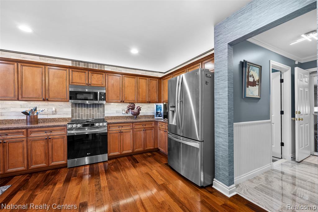 46245 Sawyer Lane, Macomb, MI 48044 — Photo 19