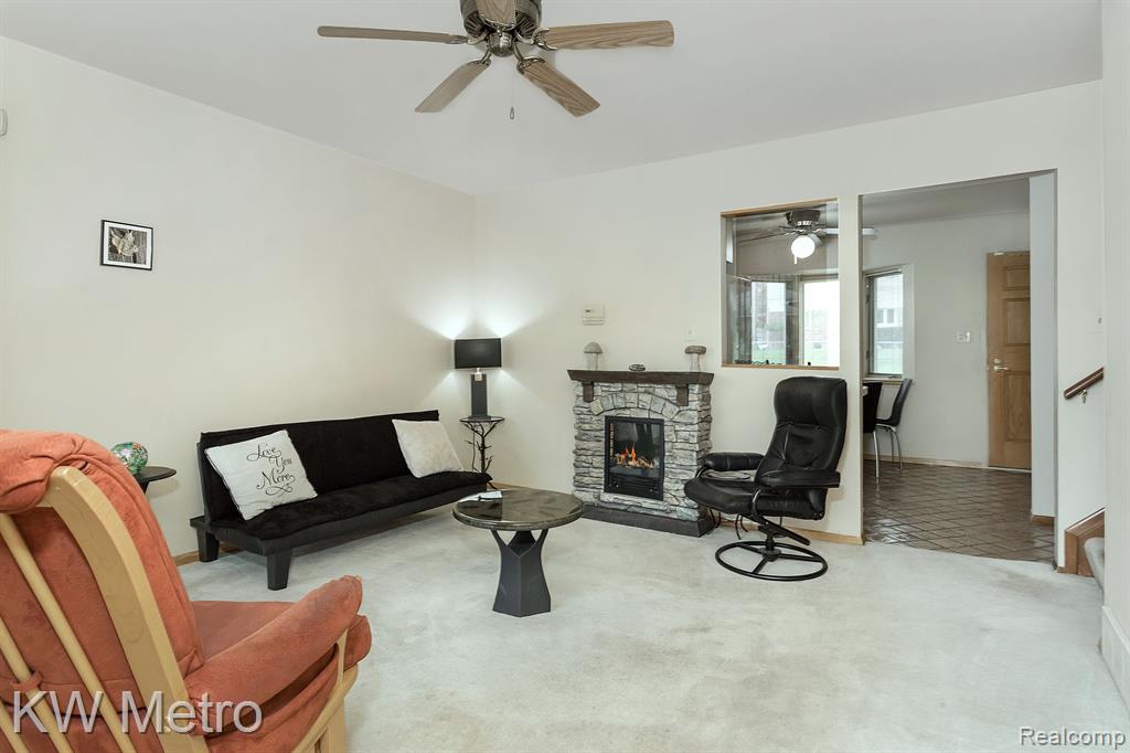 431 KINROSS Avenue, Clawson, MI — Photo 3