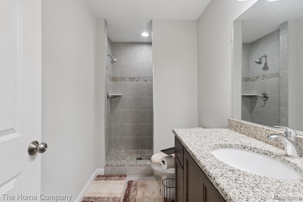48270 Applegrove Lane, Chesterfield, MI — Photo 16