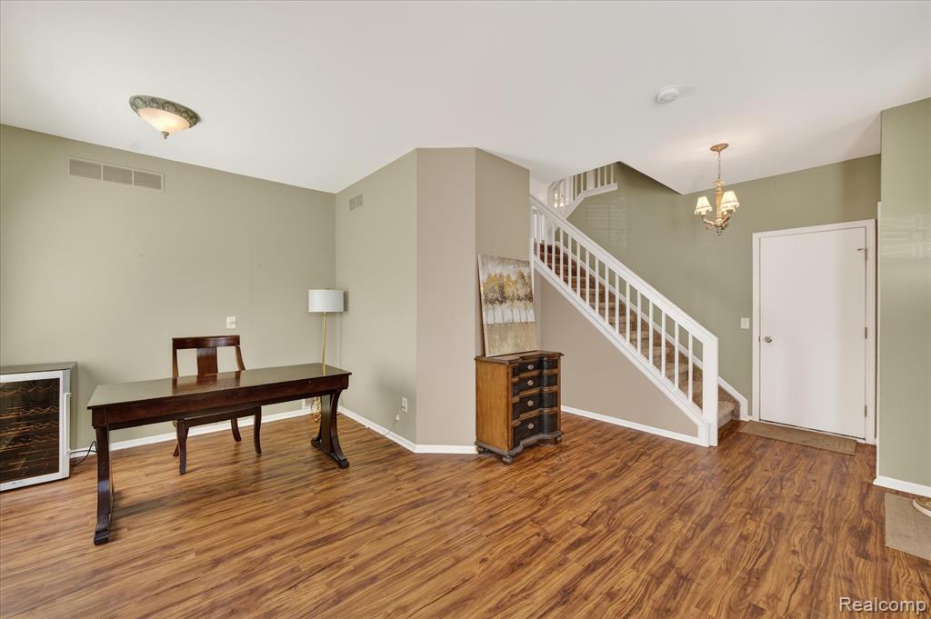 1783 Andover Boulevard, Howell, MI 48843 — Photo 5