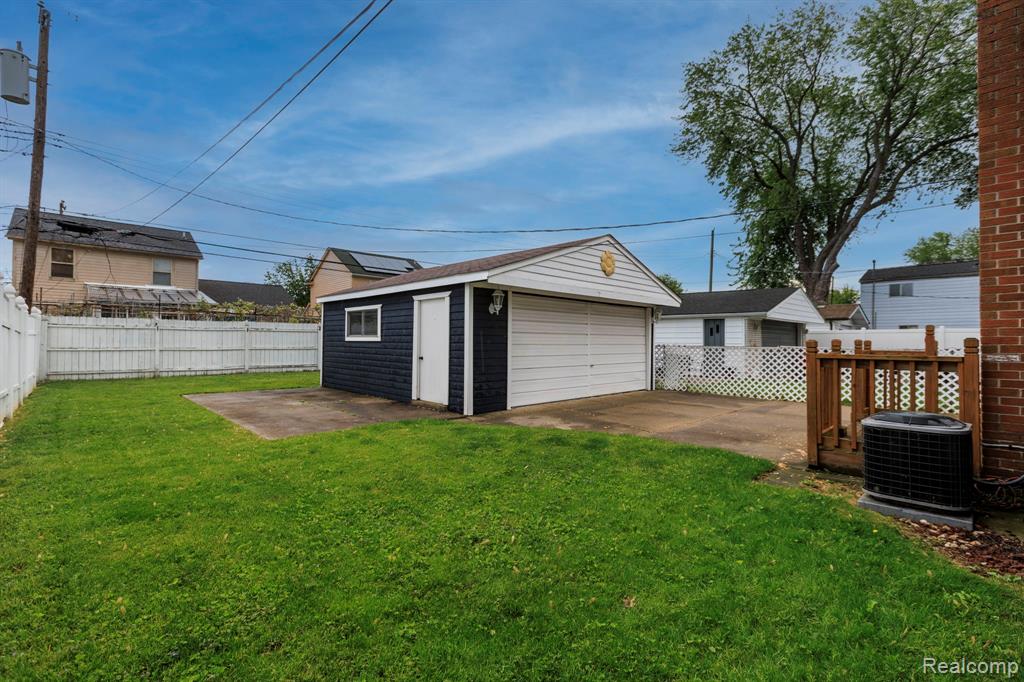 19631 Macel Street, Roseville, MI 48066 — Photo 3