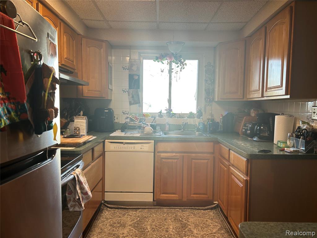 5986 Lily Patch Court, Newport, MI 48166 — Photo 9