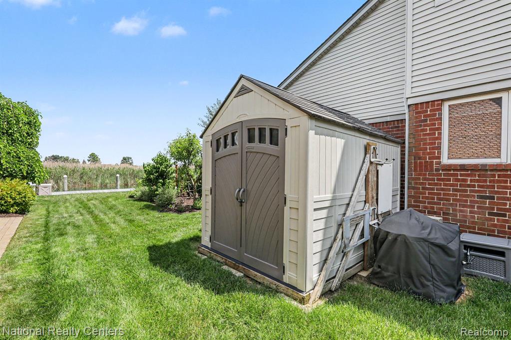 10368 Saint John Drive, Algonac, MI 48001 — Photo 33