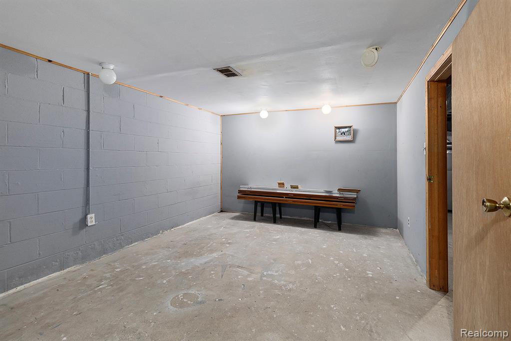 1841 Daley Road, Lapeer, MI 48446 — Photo 25