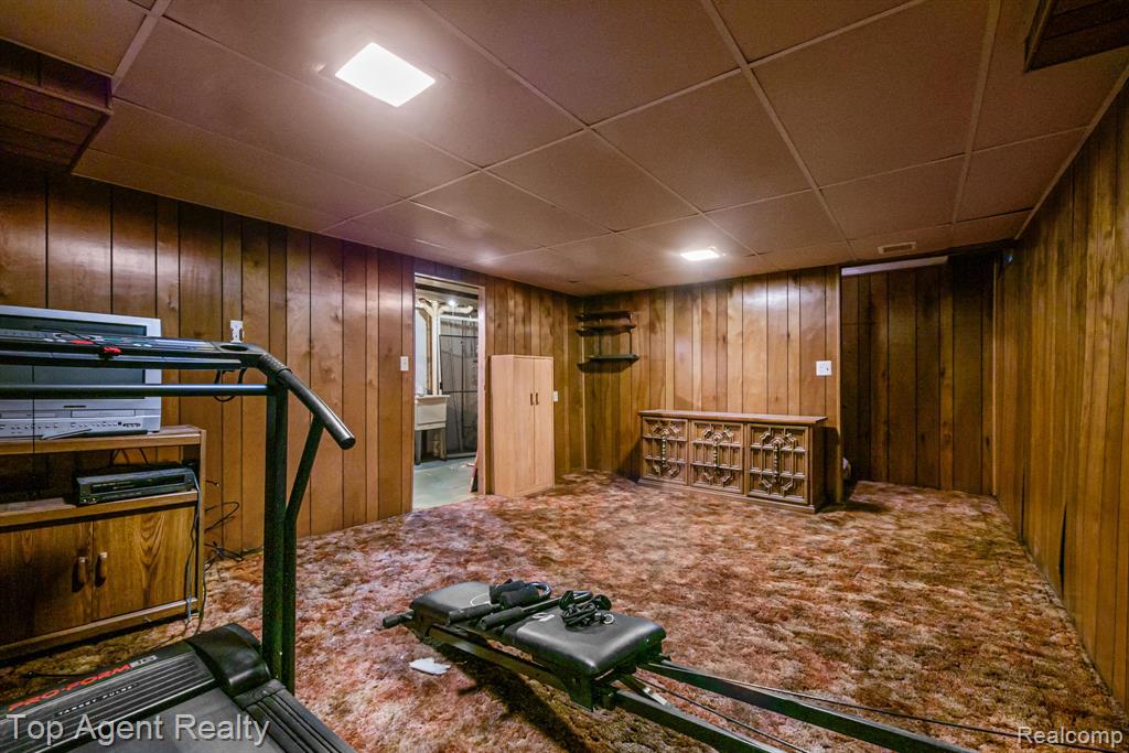 24755 Meadow Lane, Harrison Township, MI — Photo 24