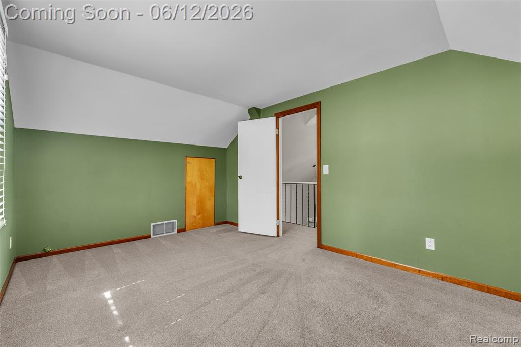 920 Hickory Ridge Circle, Milford, MI 48380 — Photo 26