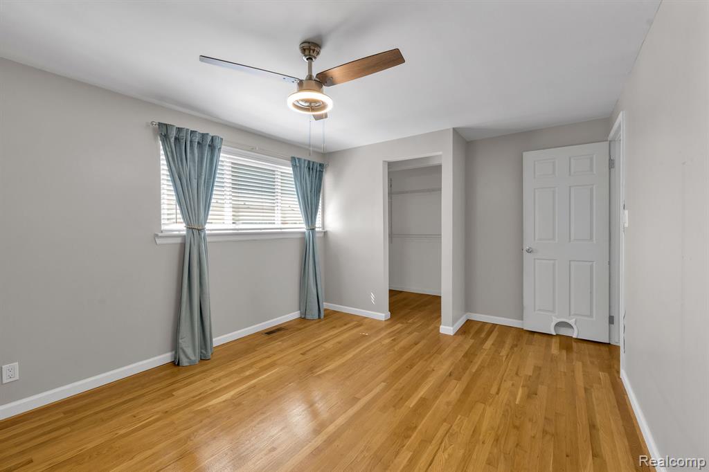 8126 Farnum Avenue, Warren, MI 48093 — Photo 15