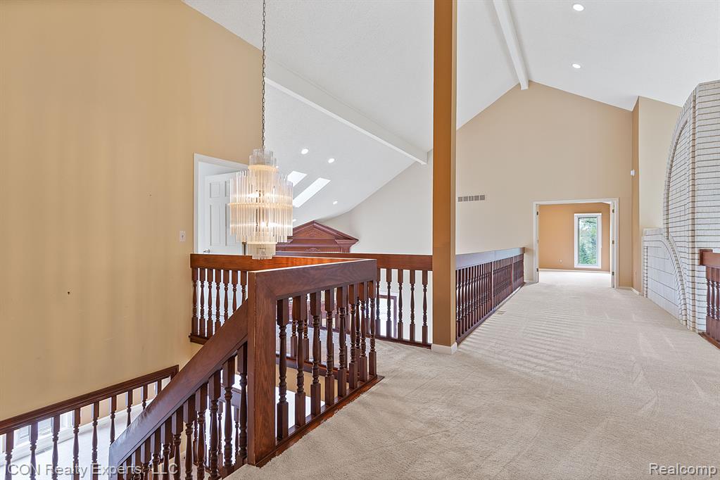 5215 DEER RUN Circle, Orchard Lake Village, MI 48323 — Photo 51