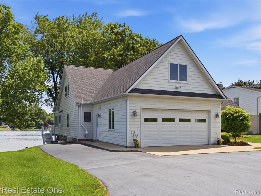9400 Sashabaw Road, Clarkston, MI 48348 — Photo 4