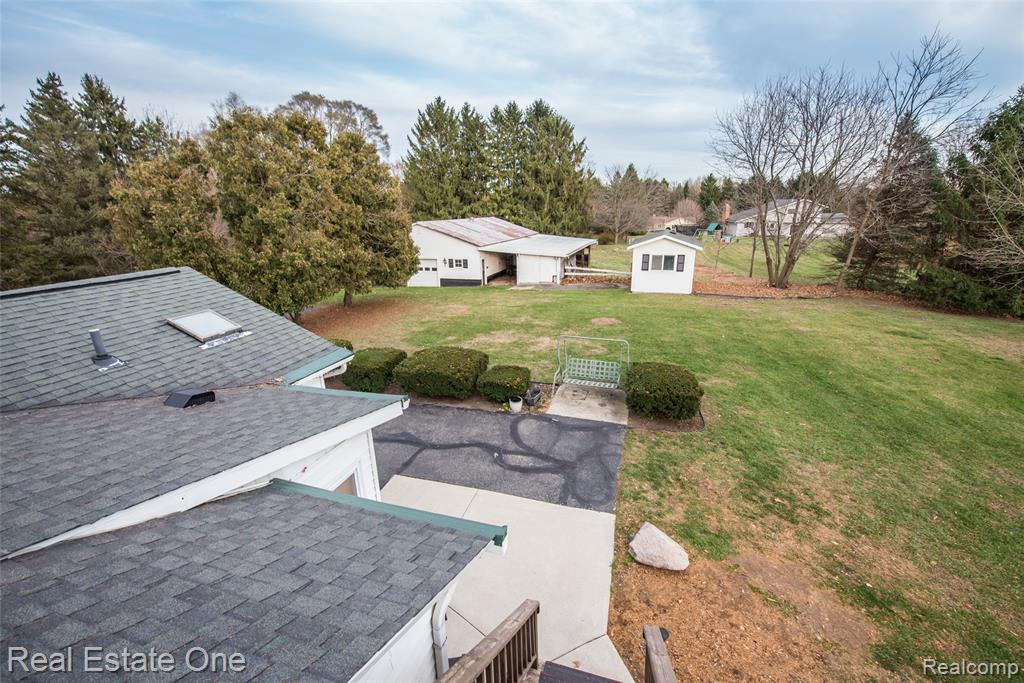 4141 Van Amberg Road, Brighton, MI 48114 — Photo 34