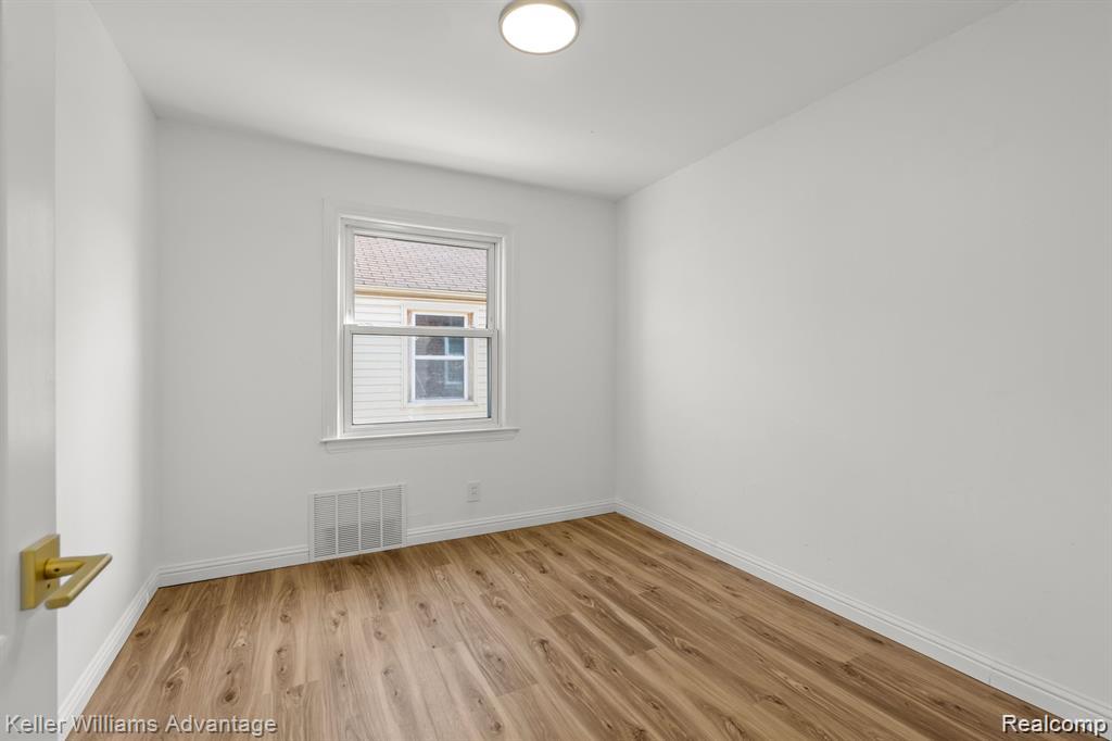 20558 Oakfield Street, Detroit, MI 48235 — Photo 13
