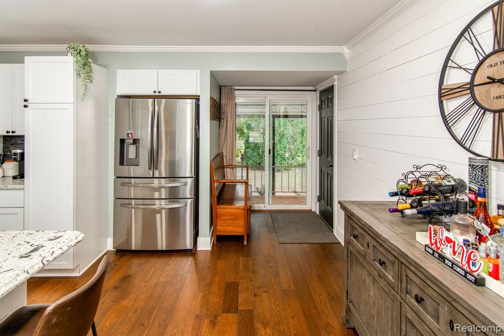 929 IOLA, Flushing, MI 48433 — Photo 11
