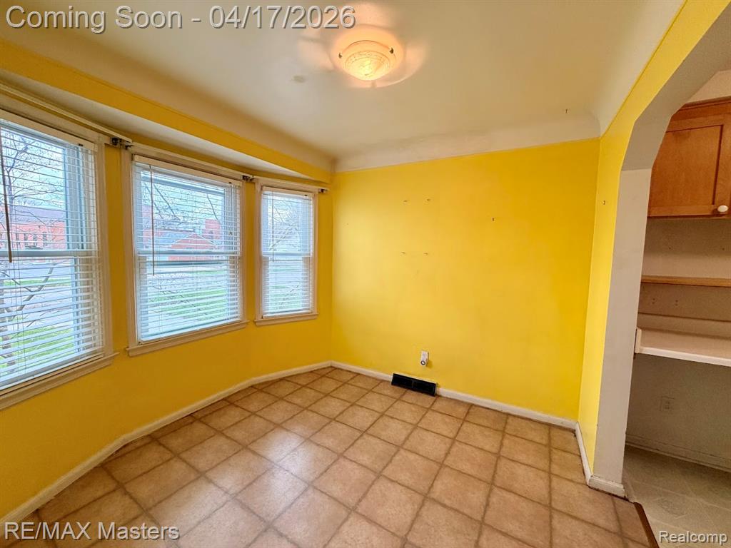 15395 Centralia, Redford, MI 48239 — Photo 19