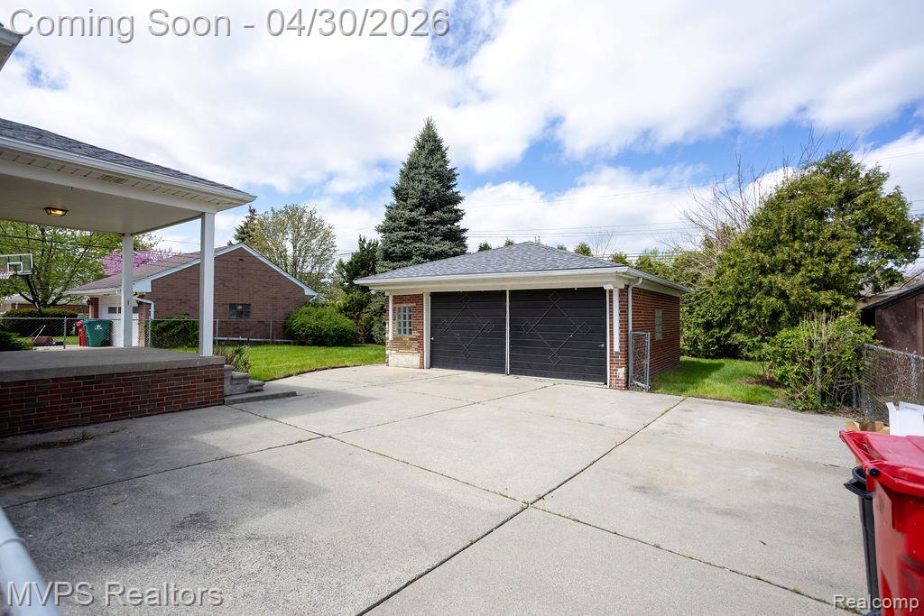 16133 Bell Avenue, Eastpointe, MI 48021 — Photo 16