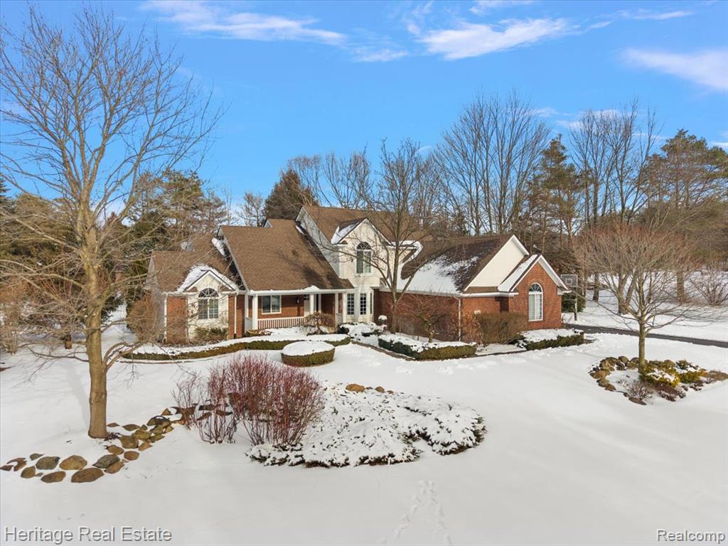 174 Howland Pines Drive, Oxford, MI 48371 — Photo 2