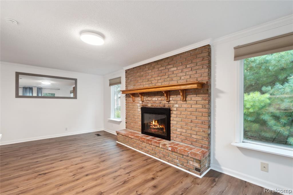 8466 Silver Lake Rd, Linden, MI 48451 — Photo 13