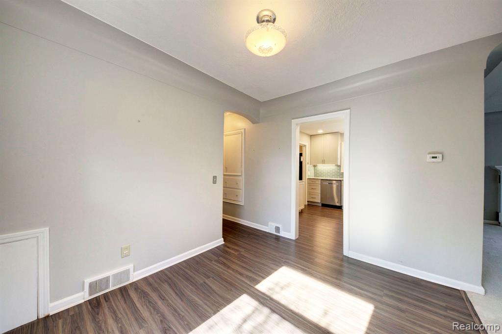 5324 Newberry Street, Wayne, MI 48184 — Photo 12