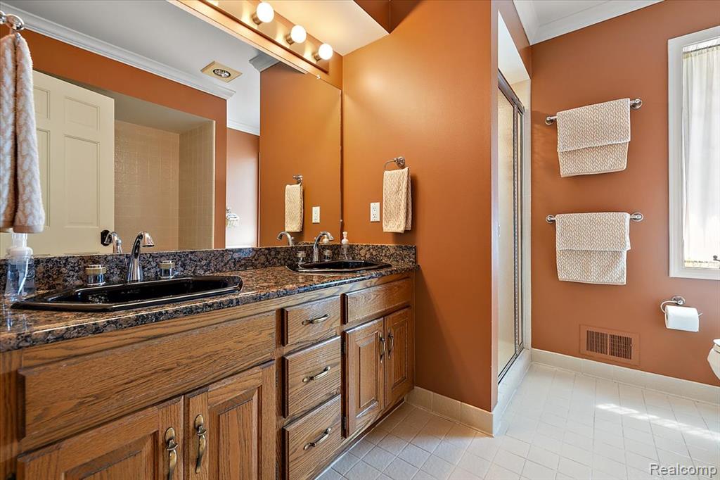 510 Hunters Crossing, Bloomfield Hills, MI 48304 — Photo 38