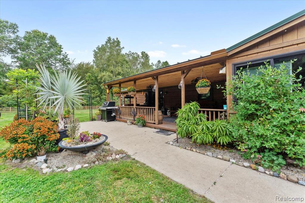 6411 W Newburg Road, Carleton, MI 48117 — Photo 4