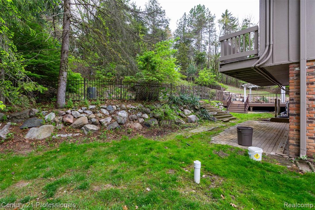 6133 Sundance Trail, Brighton, MI 48116 — Photo 46