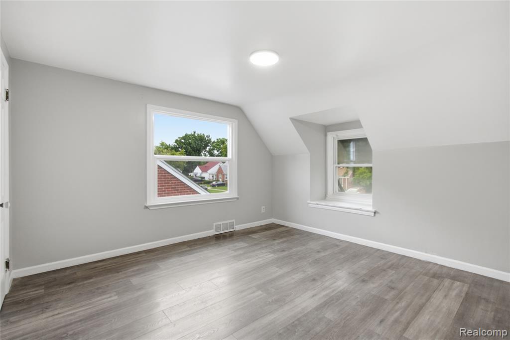 19165 Rutherford Street, Detroit, MI 48235 — Photo 11