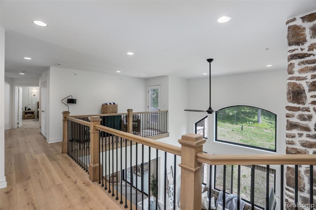 2584 Heights View Court, Rochester, MI 48306 — Photo 37