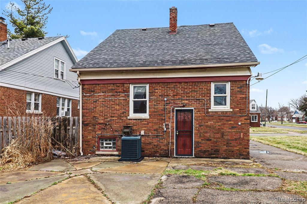 5719 Haverhill Street, Detroit, MI 48224 — Photo 16