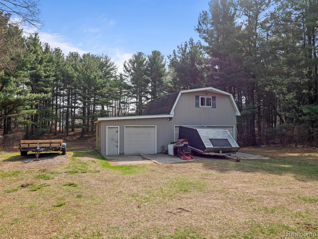707 PINE TREE Road, Lake Orion, MI 48362 — Photo 35