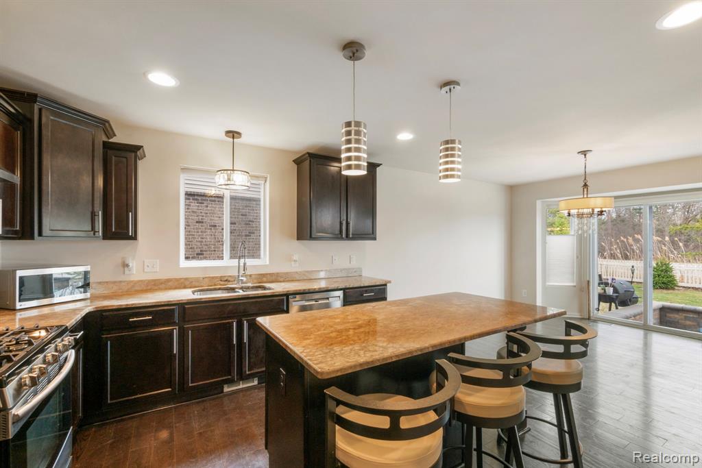 2495 Knollwood Drive, Canton, MI 48188 — Photo 31