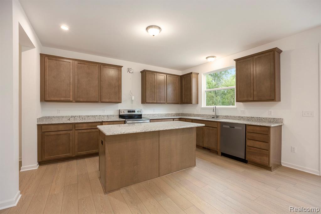 71705 Hidden River Drive, Armada, MI — Photo 13