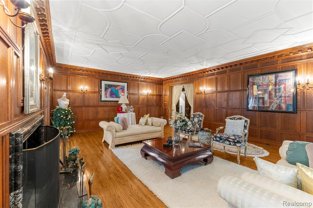 3001 Seminole Street, Detroit, MI 48214 — Photo 12