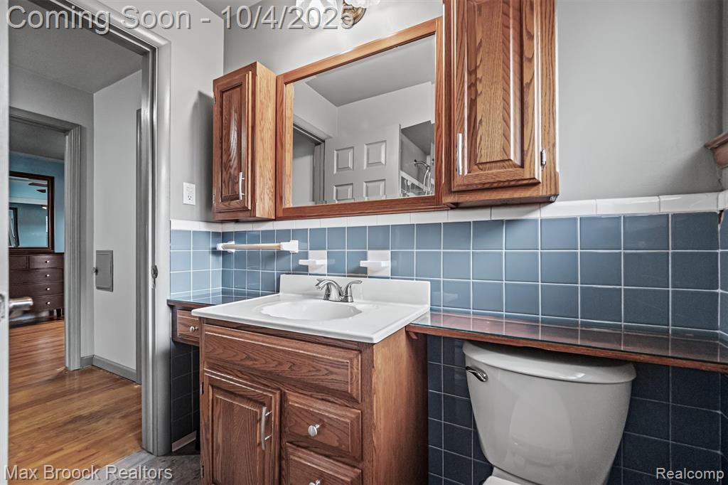 8282 Nightingale Street, Dearborn Heights, MI 48127 — Photo 15