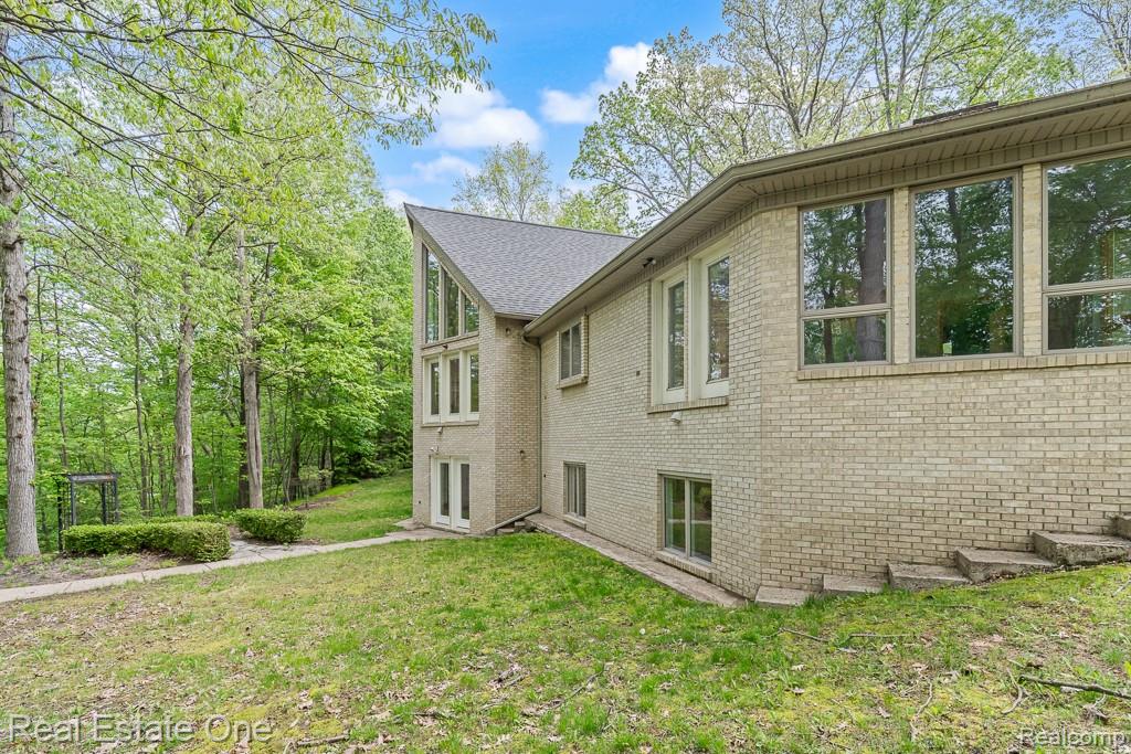 2670 Spring Grove Drive, Brighton, MI 48114 — Photo 54