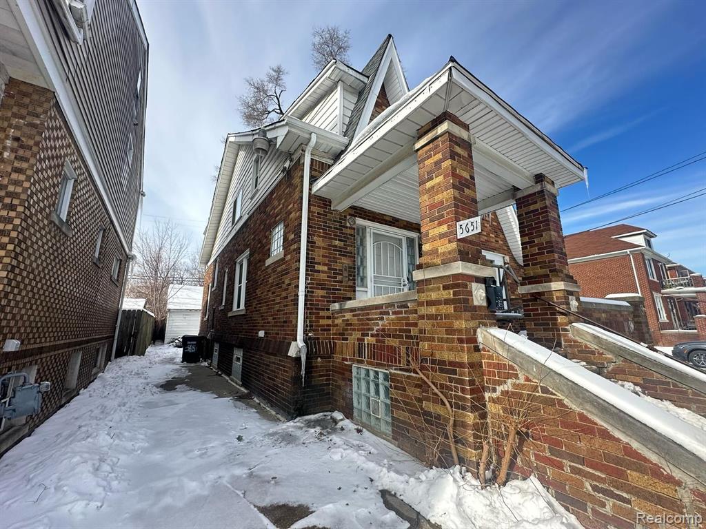 5651 LONYO Street, Detroit, MI 48210 — Photo 4