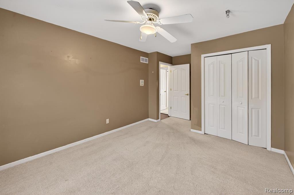 47497 Fox Run Drive, Canton, MI 48187 — Photo 43