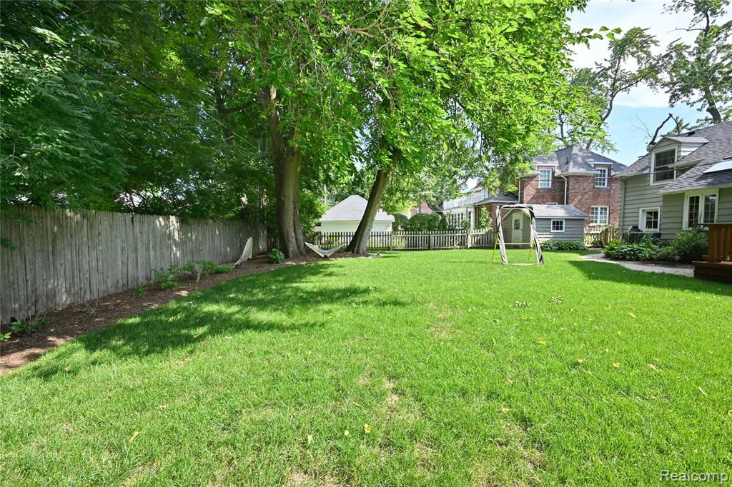 465 Kimberly Street, Birmingham, MI 48009 — Photo 31