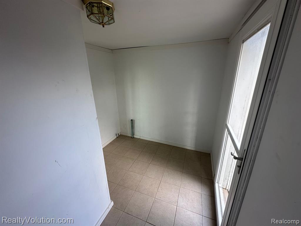 2255 N VAN DYKE Road, Imlay City, MI 48444 — Photo 3