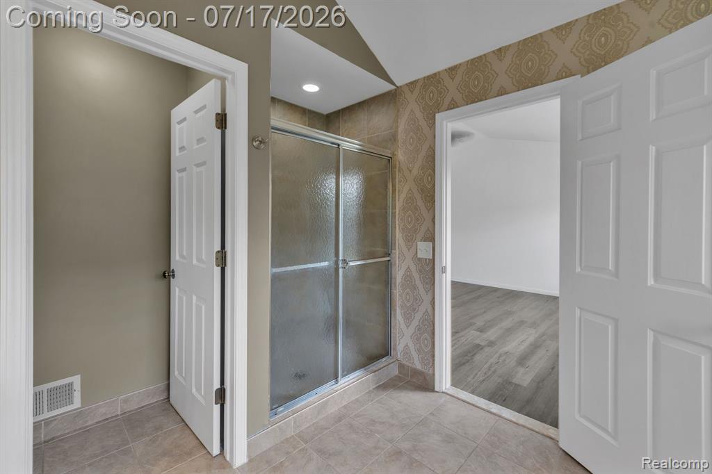 41101 N Maplewood Drive, Canton, MI 48187 — Photo 43