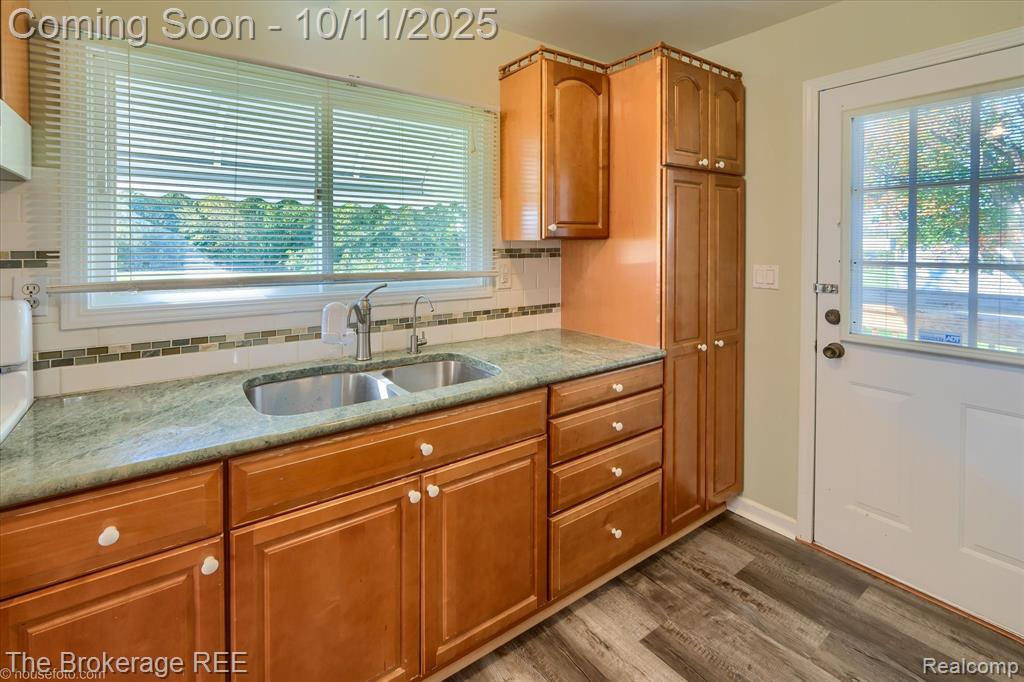 5234 Kelly Road, Flint, MI 48504 — Photo 54