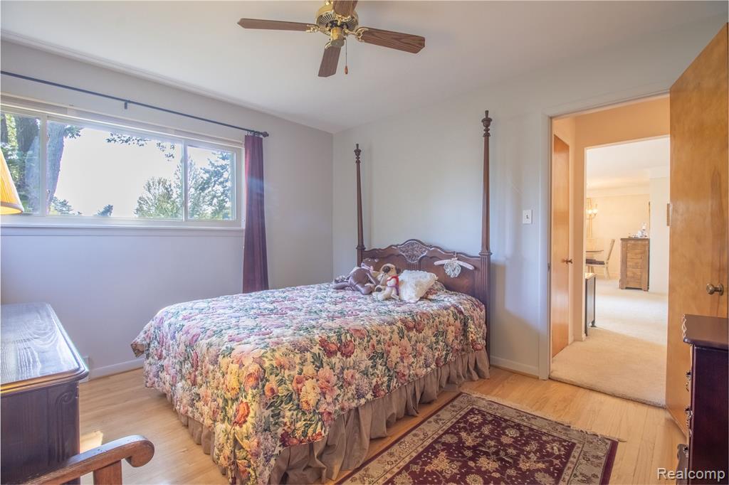 17058 W 13 Mile Road, Beverly Hills, MI 48025 — Photo 10