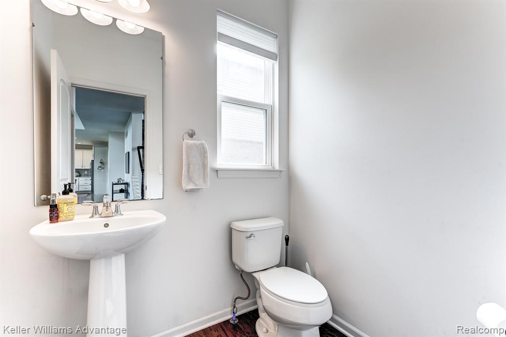 124 Shannon Partin Boulevard, South Lyon, MI 48178 — Photo 12