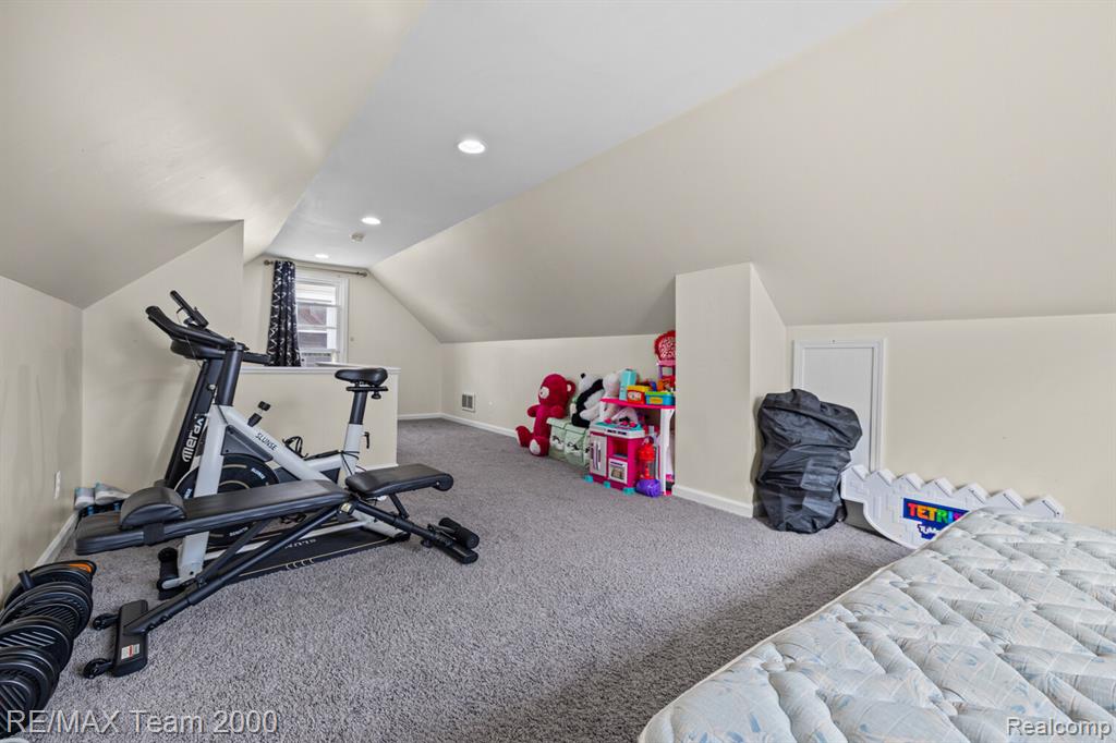 6872 Artesian Street, Detroit, MI 48228 — Photo 19