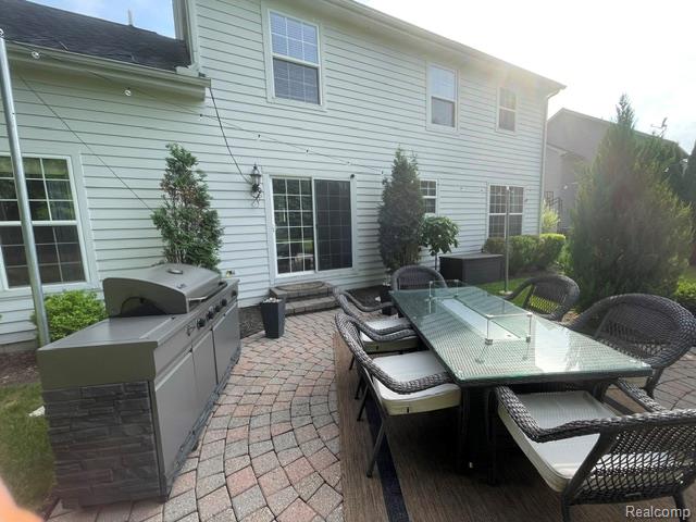 5827 Woodfield Parkway, Grand Blanc, MI 48439 — Photo 13