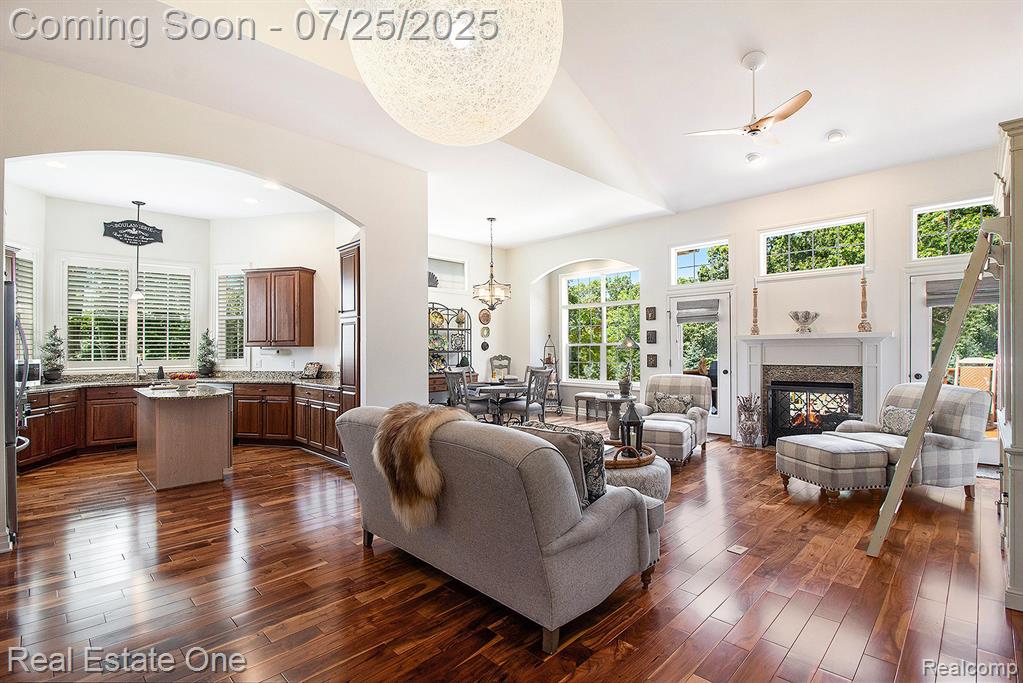 636 Mountain Circle, Rochester Hills, MI 48306 — Photo 19