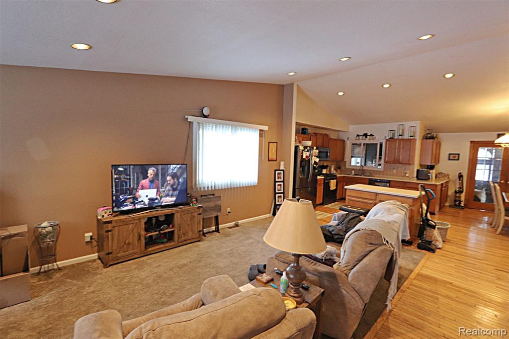 31657 Sibley Road, New Boston, MI 48164 — Photo 24