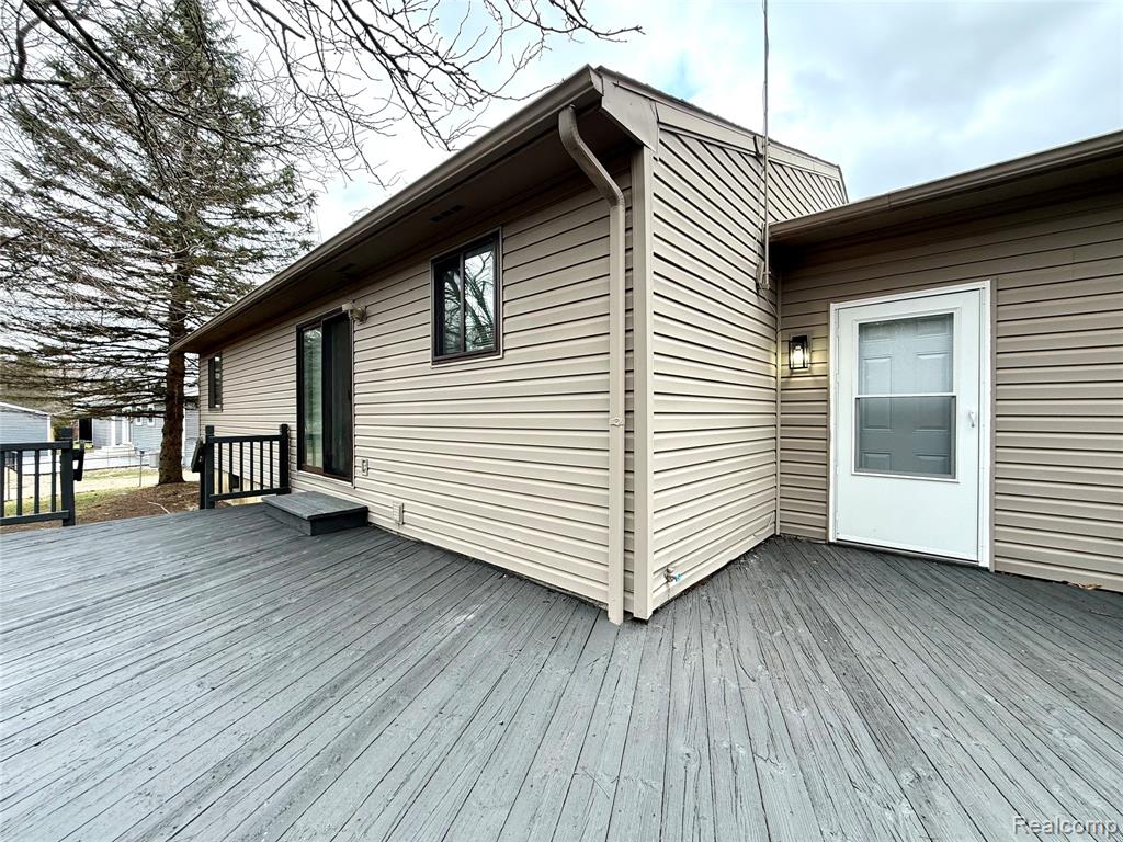 3639 Loch Drive, Highland, MI — Photo 35